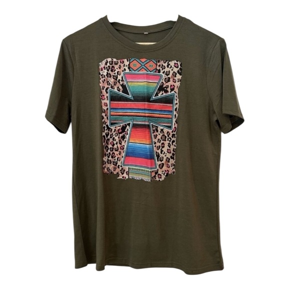 Women's Medium Moss Green Cheetah Leopard Cross Christian Casual Tee T-Shirt - Picture 1 of 3